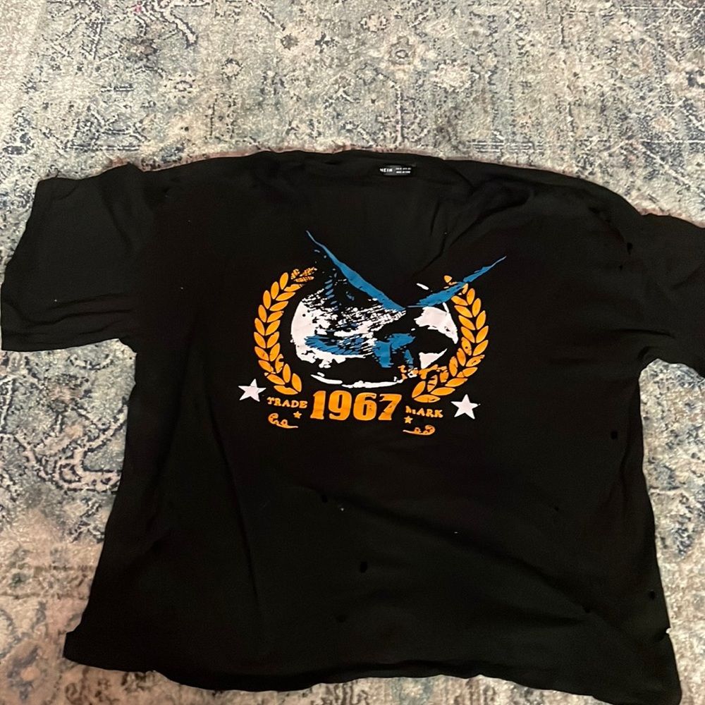 size small short sleeve baggy tee